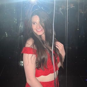 Meet your Posher, Arianna